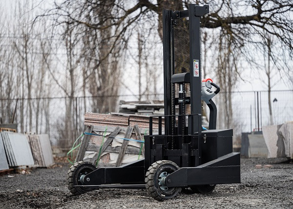 VH-WS-150, Transpalette électrique tout terrain 1.500 kg, batterie AGM, hauteur de levage 1.600 mm 8 VH-WS-150, Transpalette électrique tout terrain 1.500 kg, batterie AGM, hauteur de levage 1.600 mm – Image 8