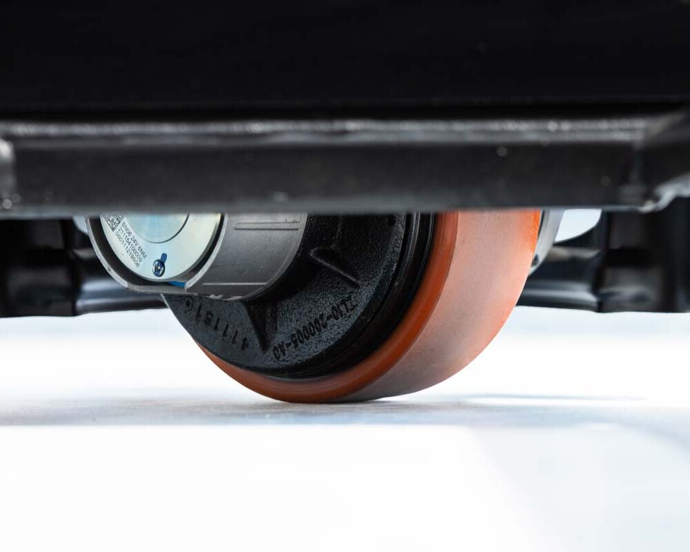EPT20-15ET2 Li, Transpalette électrique 1.500 kg, batterie Li-Ion, charge rapide, fourches fines 24 EPT20 furci subtiri 6